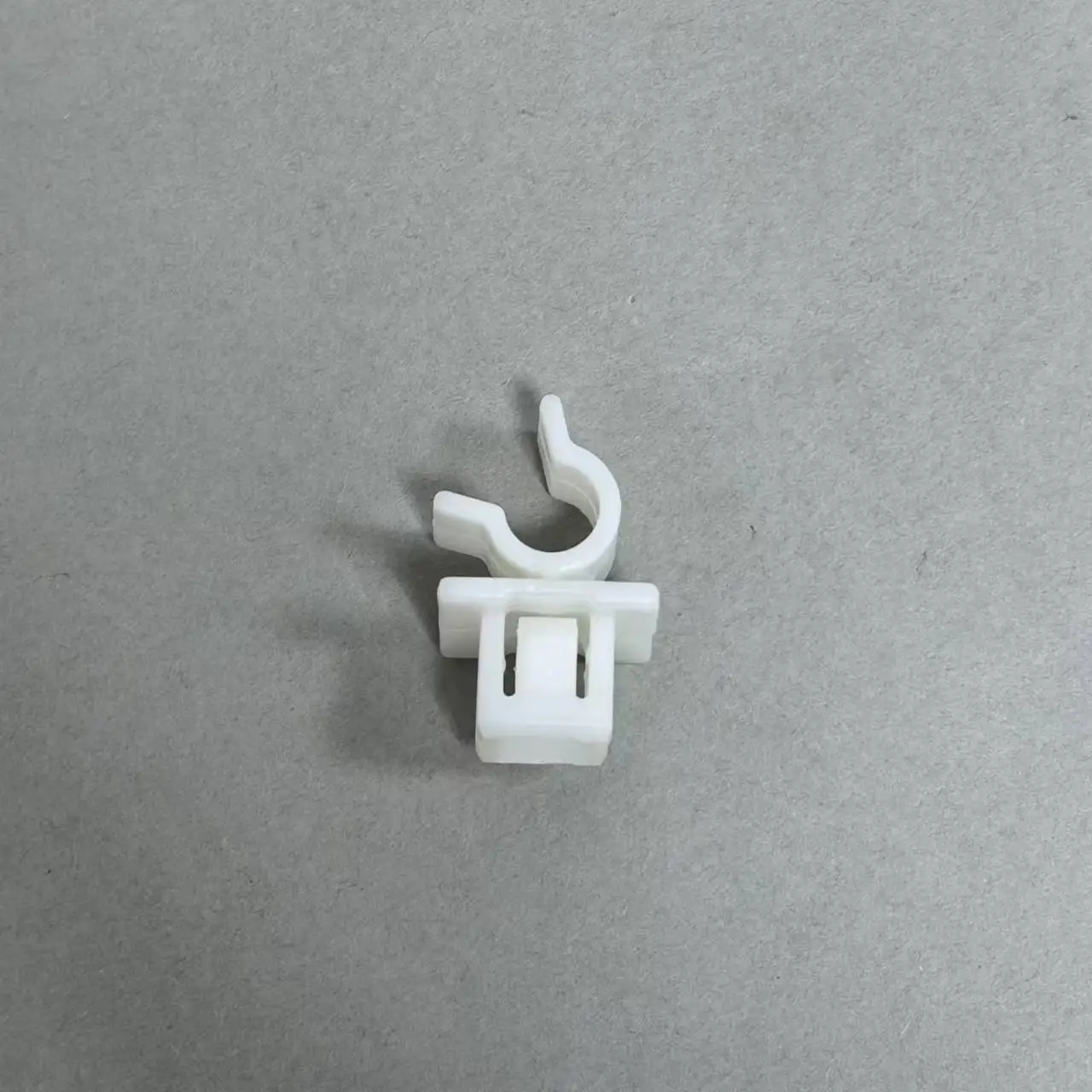 1pc For Suzuki JIMNY Original Automobile Hood Buckle Machine Cover Support Rod Fixed Buckle
1pc For Suzuki JIMNY Original Automobile Hood Buckle Machine Cover Support Rod Fixed Buckle