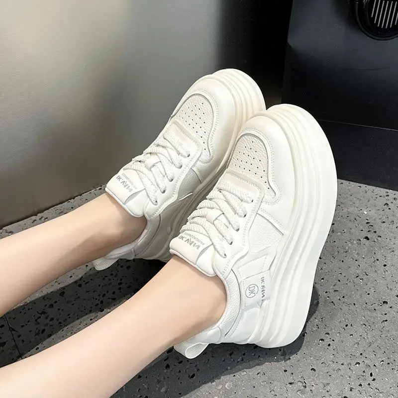 Women's Casual Thick Bottomed Leather Sneakers Versatile Flat Laced round Toe EVA Padded Comfortable Rubber Outsole Shoes
Women's Casual Thick Bottomed Leather Sneakers Versatile Flat Laced round Toe EVA Padded Comfortable Rubber Outsole Shoes