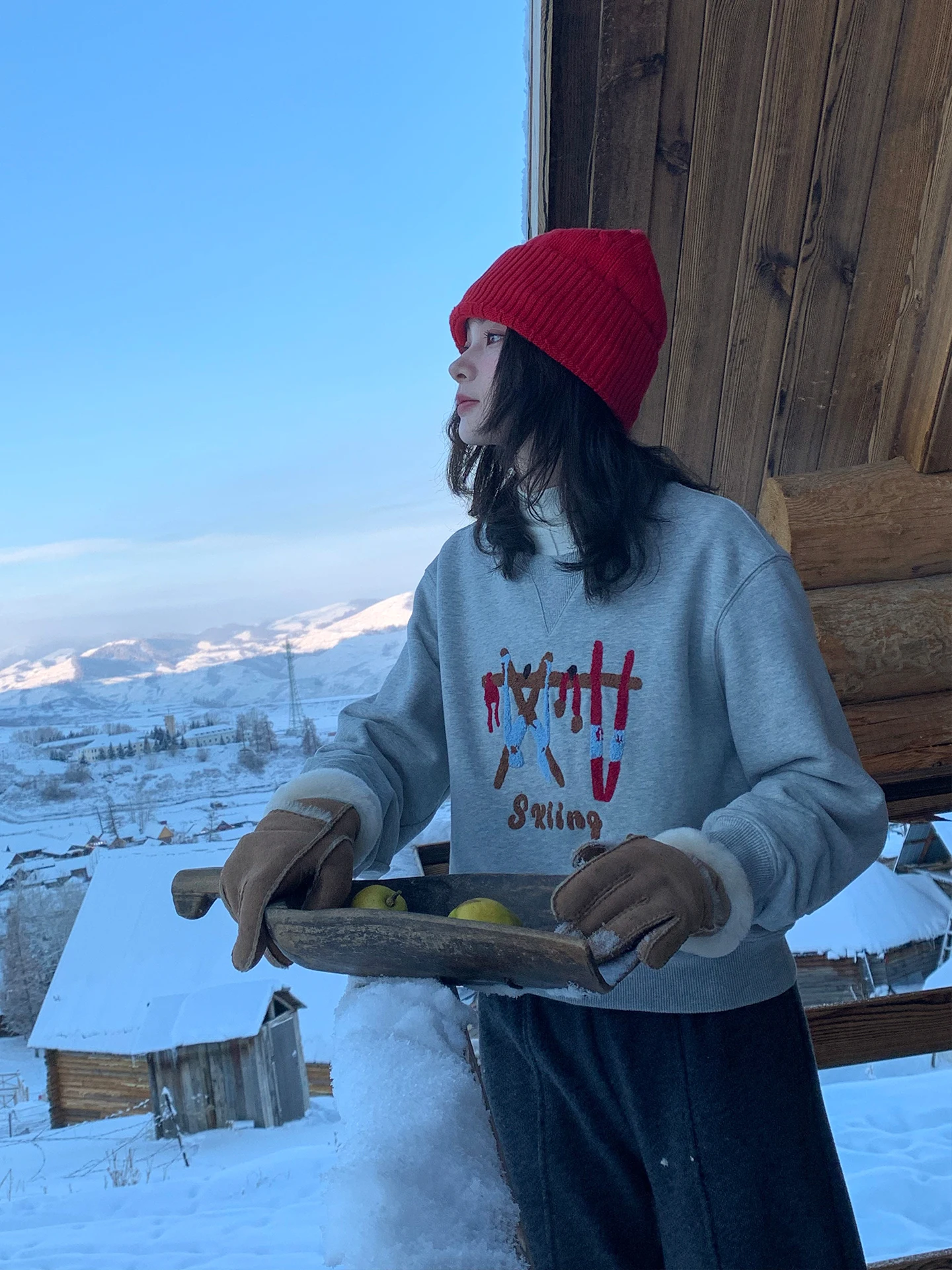 Хлопковый свитшот с круглым вырезом, ручная вышивка в технике вышивки полотняным швом, зимний, комфортный, дышащий, повседневная женская одежда
Хлопковый свитшот с круглым вырезом, ручная вышивка в технике вышивки полотняным швом, зимний, комфортный, дышащий, повседневная женская одежда