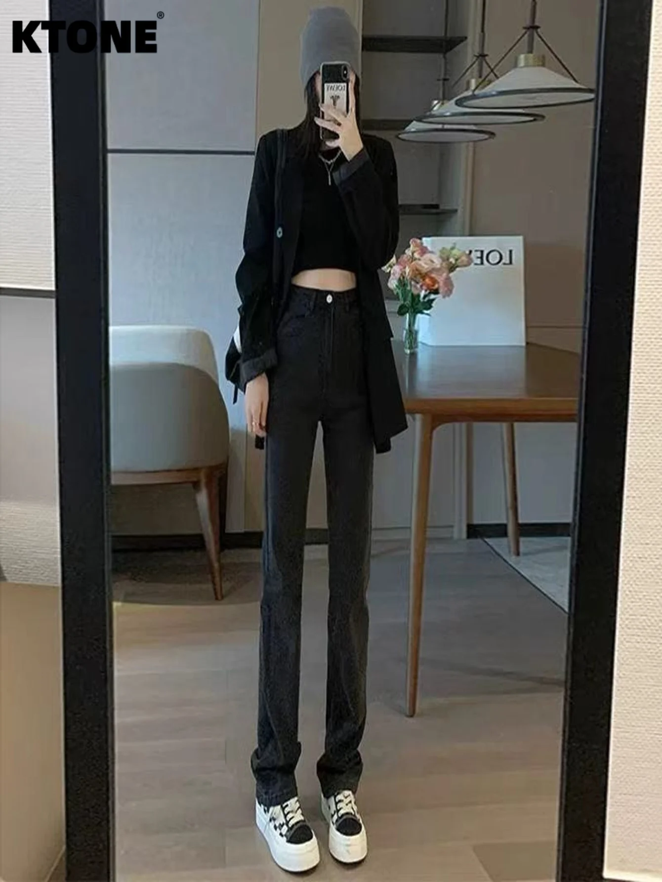 Men's Slim Tight Black Jeans For Man Original Quality Slim Fit Casual Wear No accessories or belts included
Men's Slim Tight Black Jeans For Man Original Quality Slim Fit Casual Wear No accessories or belts included