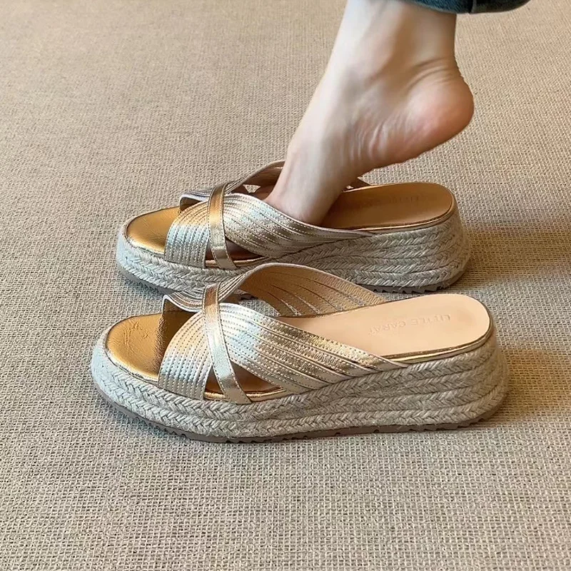 Women 2026 Summer Cross Strap Open Toe Wedge Heel Platform Espadrilles Mules Slides Beach Casual Fashion Sandals Slippers Shoes
Women 2026 Summer Cross Strap Open Toe Wedge Heel Platform Espadrilles Mules Slides Beach Casual Fashion Sandals Slippers Shoes