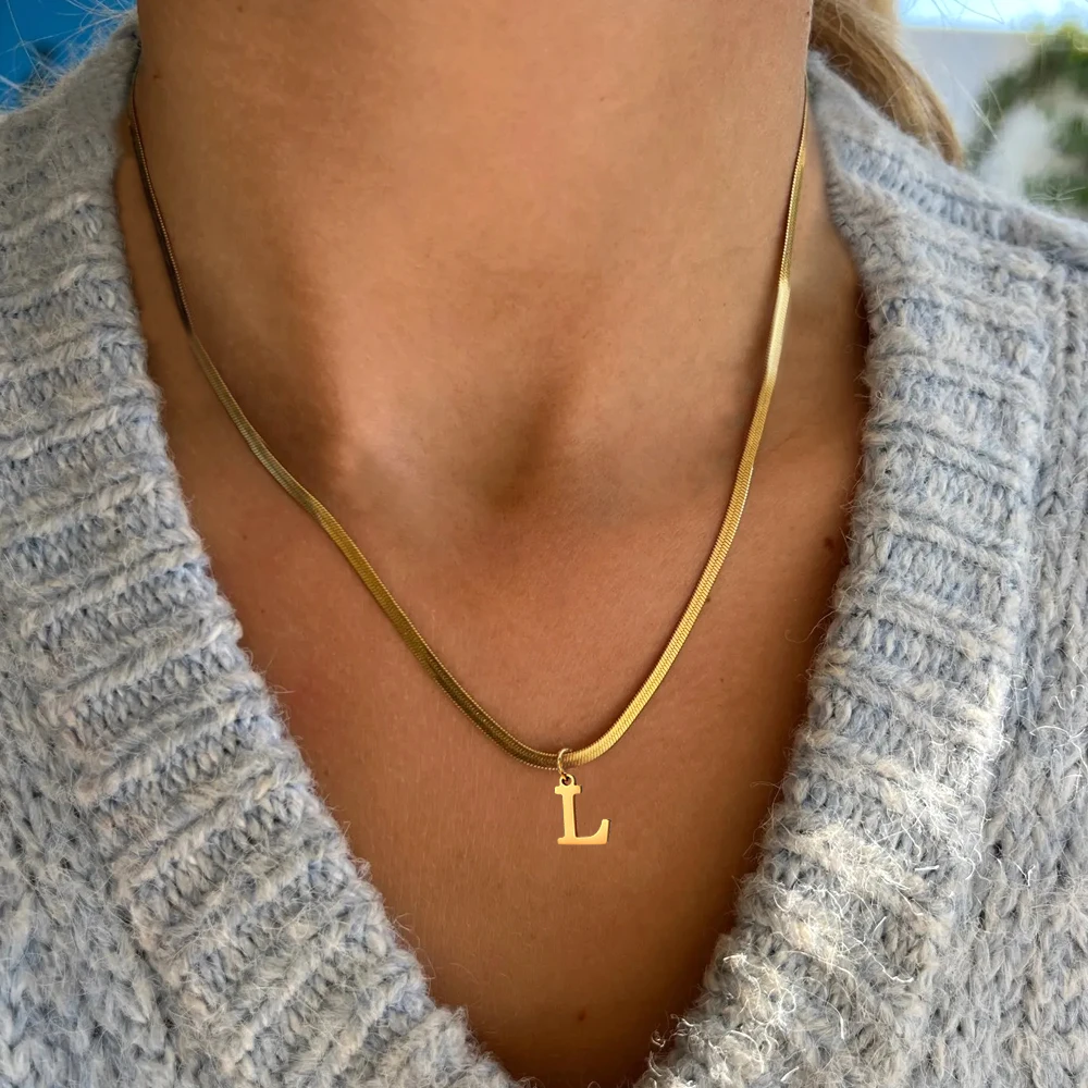 FNIO New A-Z Initial Letter Pendant Necklaces for Women Gold Color Stainless Steel Necklace High Quality Statement Jewelry Gifts
FNIO New A-Z Initial Letter Pendant Necklaces for Women Gold Color Stainless Steel Necklace High Quality Statement Jewelry Gifts