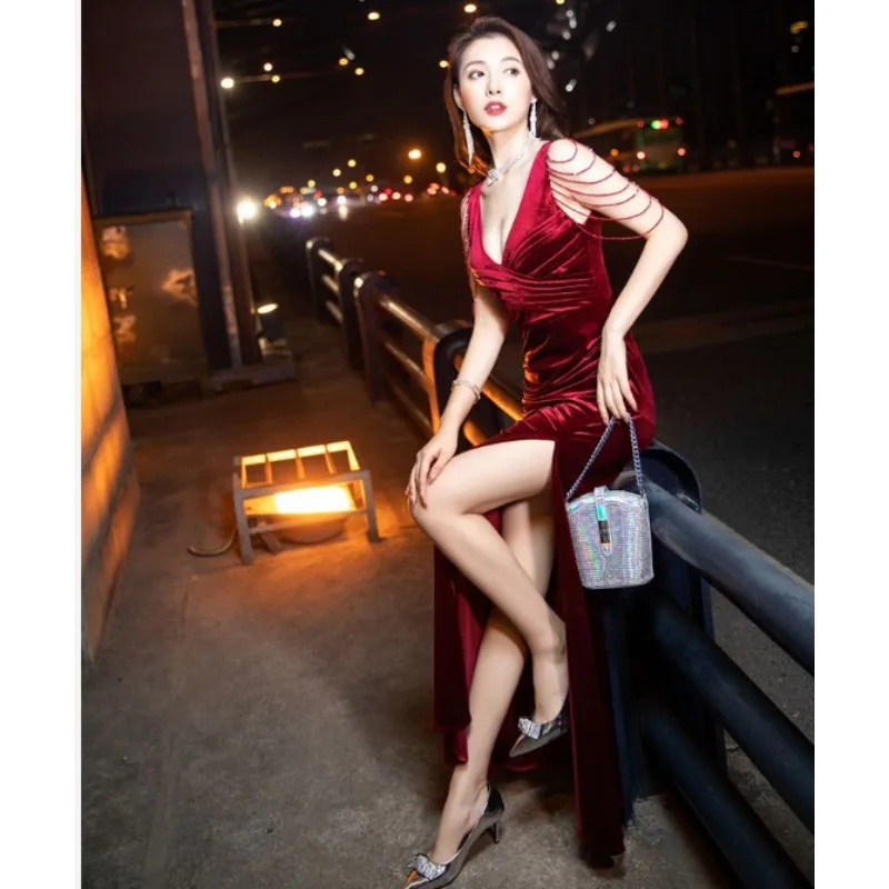 Sexy Evening Gown New Arrival High-End Slimming Light Luxury Gray Long Dress with Noble Lady' Charm Fashionable Suspender Halter
Sexy Evening Gown New Arrival High-End Slimming Light Luxury Gray Long Dress with Noble Lady' Charm Fashionable Suspender Halter