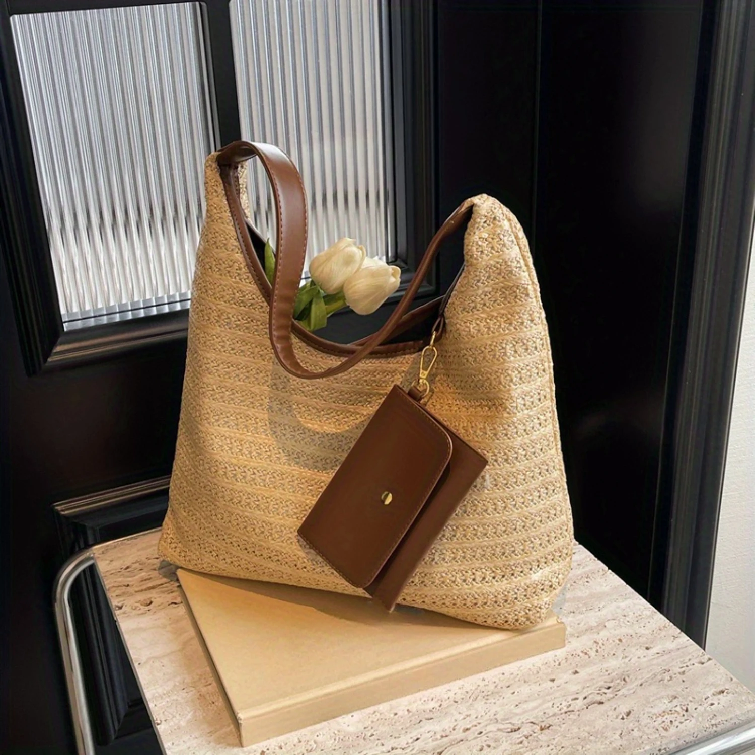 Woven Straw Tote Bag, Versatile Single-Shoulder Beach Bag For Vacation, Handbag With PU Leather Handle
Woven Straw Tote Bag, Versatile Single-Shoulder Beach Bag For Vacation, Handbag With PU Leather Handle