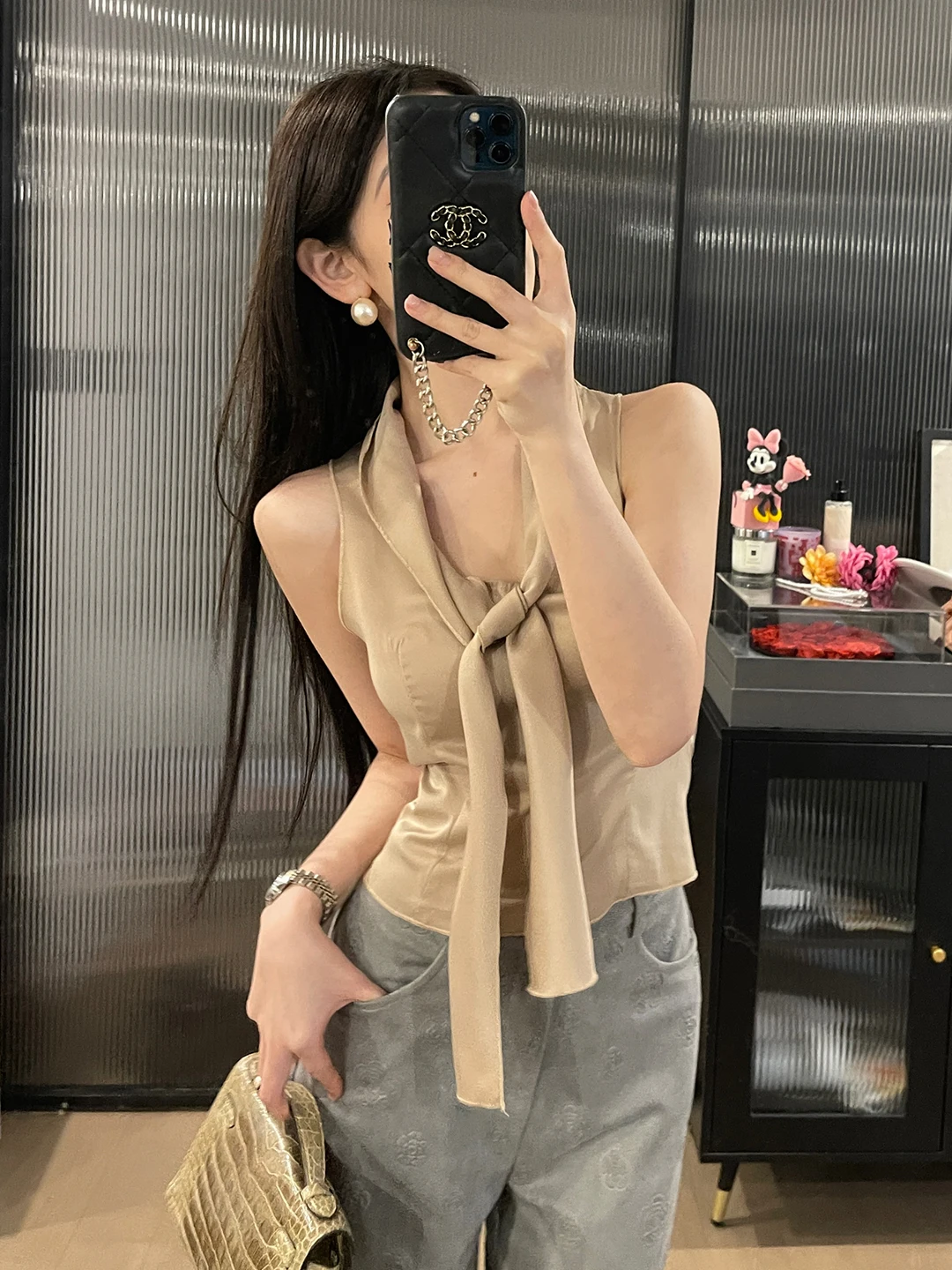 Женский облегающий топ ChiclyNana из атласа с V-образным вырезом, универсальная верхняя одежда для повседневной носки, однотонный, из смесового полиэстера
Женский облегающий топ ChiclyNana из атласа с V-образным вырезом, универсальная верхняя одежда для повседневной носки, однотонный, из смесового полиэстера