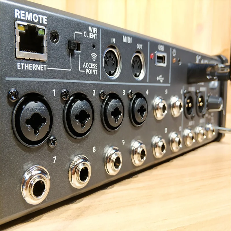 18 Channel Digital Mixer Tablet Controlled Wi-Fi USB 16 Midas Preamps Rackmount Audio Console