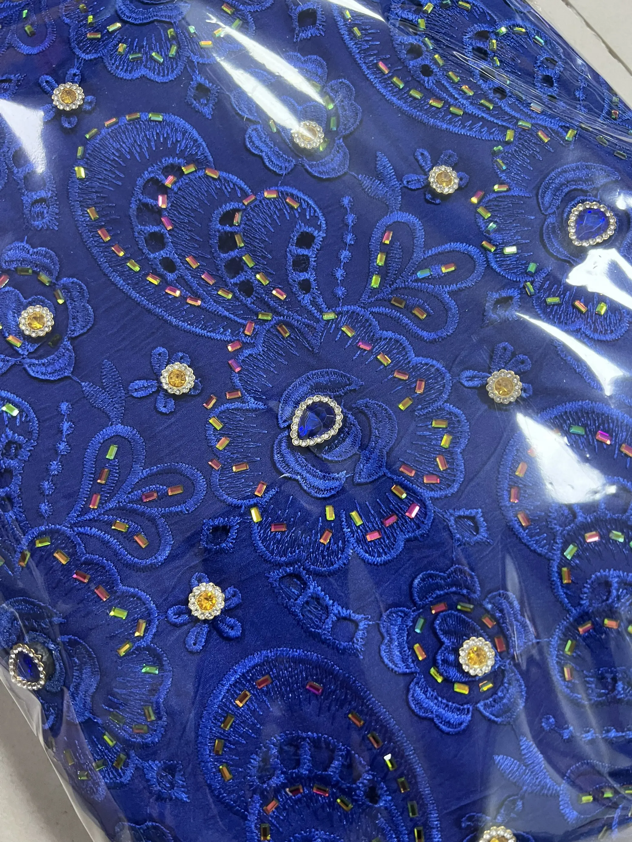 Nigerian Sequins Tulle Lace Fabric High-Quality Embroidery African Net Cloth for Prom Dresses Beads 5 Yards 2026 JL574
Nigerian Sequins Tulle Lace Fabric High-Quality Embroidery African Net Cloth for Prom Dresses Beads 5 Yards 2026 JL574