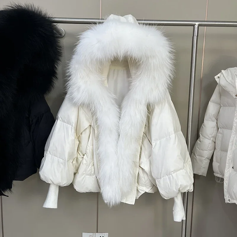 Женская утепленная стеганая куртка 2026 года с натуральным большим меховым воротником из белого утиного пуха, зимняя, съемная
Женская утепленная стеганая куртка 2026 года с натуральным большим меховым воротником из белого утиного пуха, зимняя, съемная