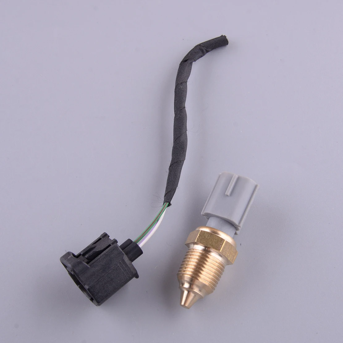 GY0118840A DY719 Engine Coolant Temperature Sensor With Plug Connector GY0118840 Fit For Ford F-150 F-250 Explorer Escape Crown
GY0118840A DY719 Engine Coolant Temperature Sensor With Plug Connector GY0118840 Fit For Ford F-150 F-250 Explorer Escape Crown