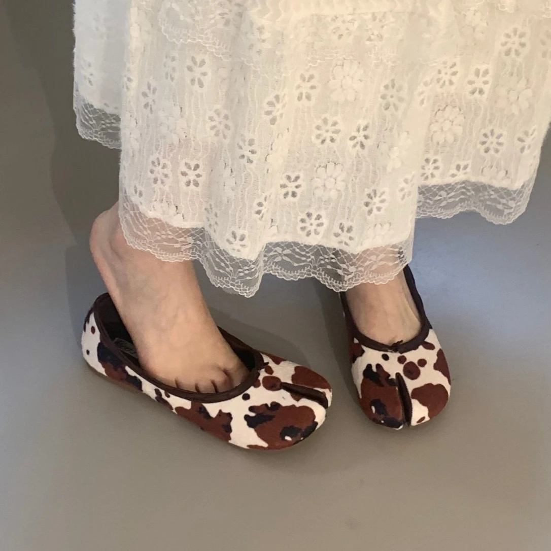 IPPEUM Tabis Ballet Flats For Women 2026 New Split Toe Bailarinas Mary Jane Flats Shoes
IPPEUM Tabis Ballet Flats For Women 2026 New Split Toe Bailarinas Mary Jane Flats Shoes
