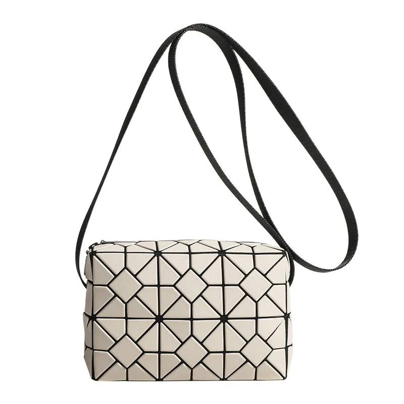 Classic Popular Elegant Leather Handbag, Women's Shoulder Bag with Crossbody Option, Designed by Famous Luxury Designer
Classic Popular Elegant Leather Handbag, Women's Shoulder Bag with Crossbody Option, Designed by Famous Luxury Designer