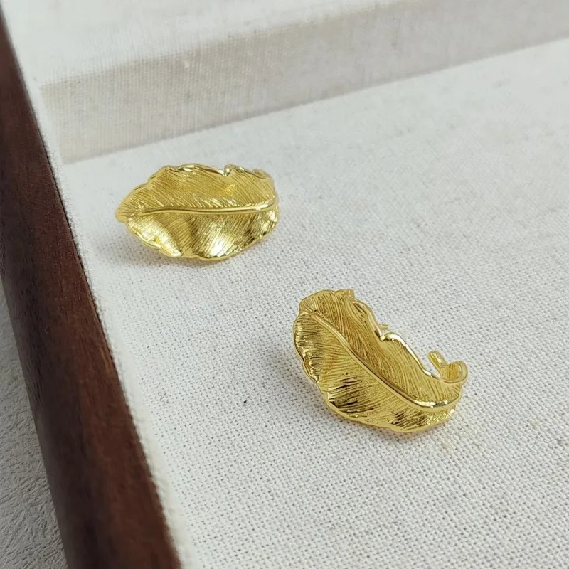 Qingdao Jewelry Personality Niche Leaf Earrings Temperament Earrings Stud Earrings Advanced Sense Retro Design Sense Exaggerated
Qingdao Jewelry Personality Niche Leaf Earrings Temperament Earrings Stud Earrings Advanced Sense Retro Design Sense Exaggerated
