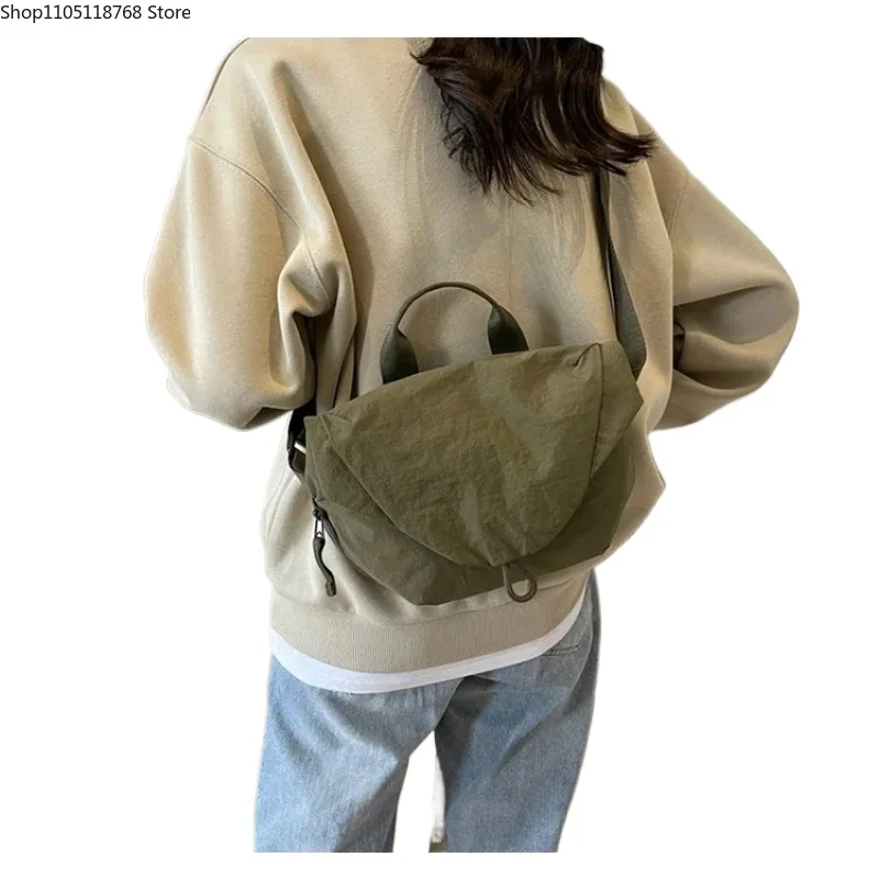 Нейлоновая сумка через плечо на молнии, однотонная универсальная повседневная женская сумка через плечо, мягкая простая стильная сумка
Нейлоновая сумка через плечо на молнии, однотонная универсальная повседневная женская сумка через плечо, мягкая простая стильная сумка