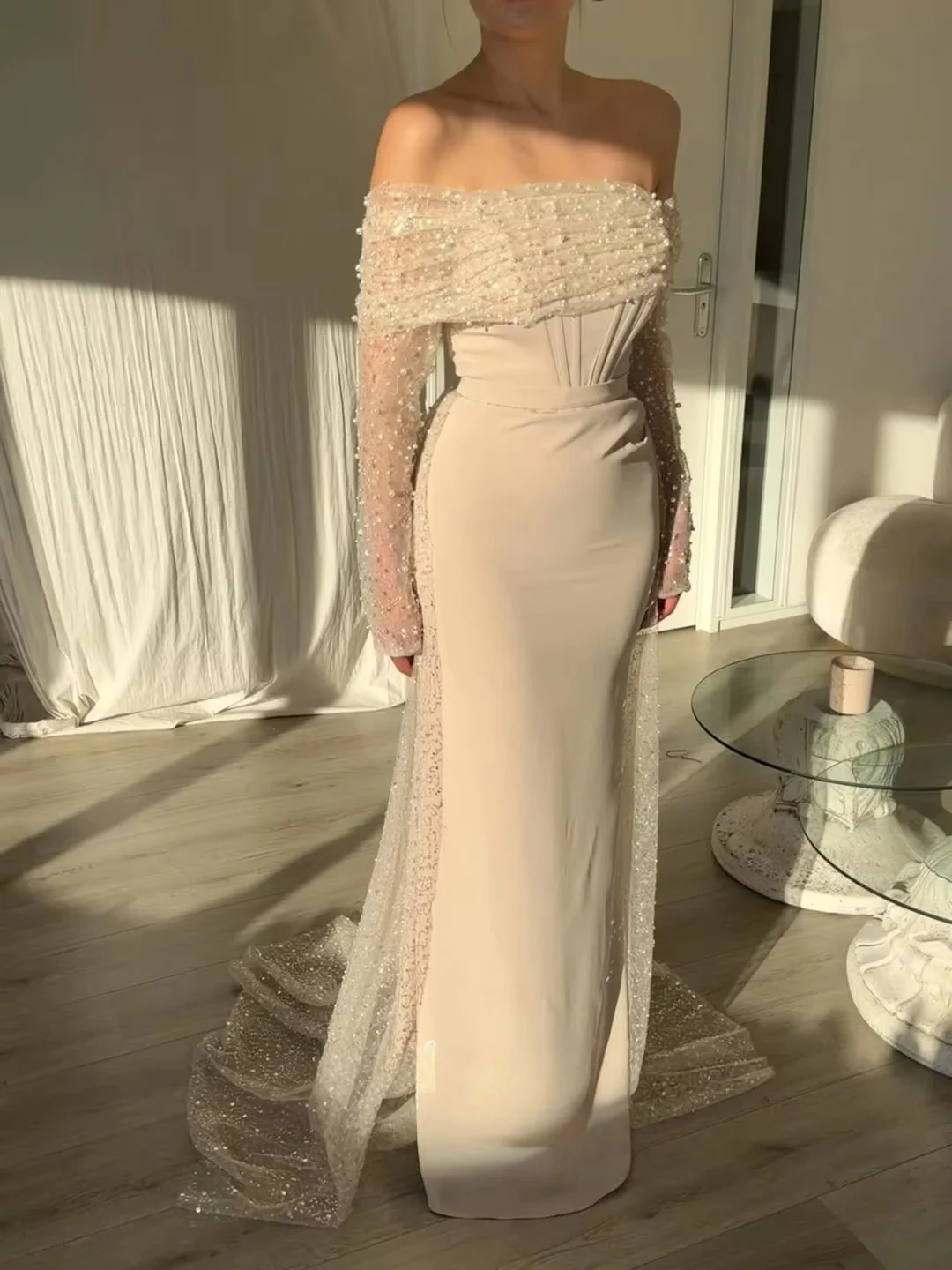 Pearls Long Sleeves Bespoke Occasion Gown Evening Dresses Prom Pastrol Unisex Jersey Retro Dubai Saudi Arabic Customized
Pearls Long Sleeves Bespoke Occasion Gown Evening Dresses Prom Pastrol Unisex Jersey Retro Dubai Saudi Arabic Customized