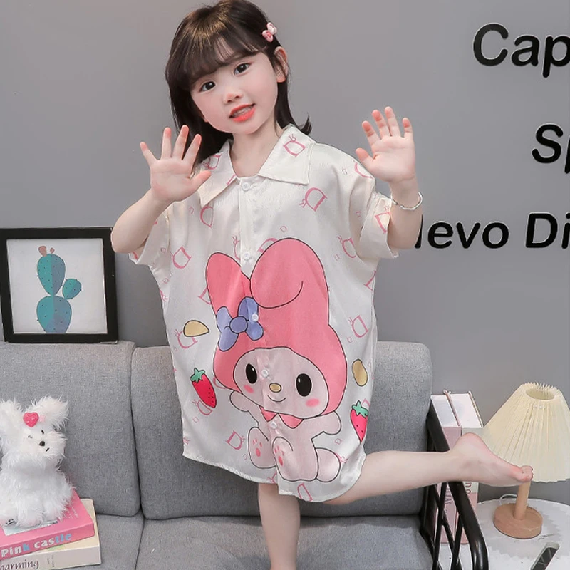 Пижамы Sanriou My Melody, ночная юбка, рубашка, юбка, домашняя одежда для девочек, детская одежда, ледяной шелк, летний мультяшный праздничный подарок
Пижамы Sanriou My Melody, ночная юбка, рубашка, юбка, домашняя одежда для девочек, детская одежда, ледяной шелк, летний мультяшный праздничный подарок
