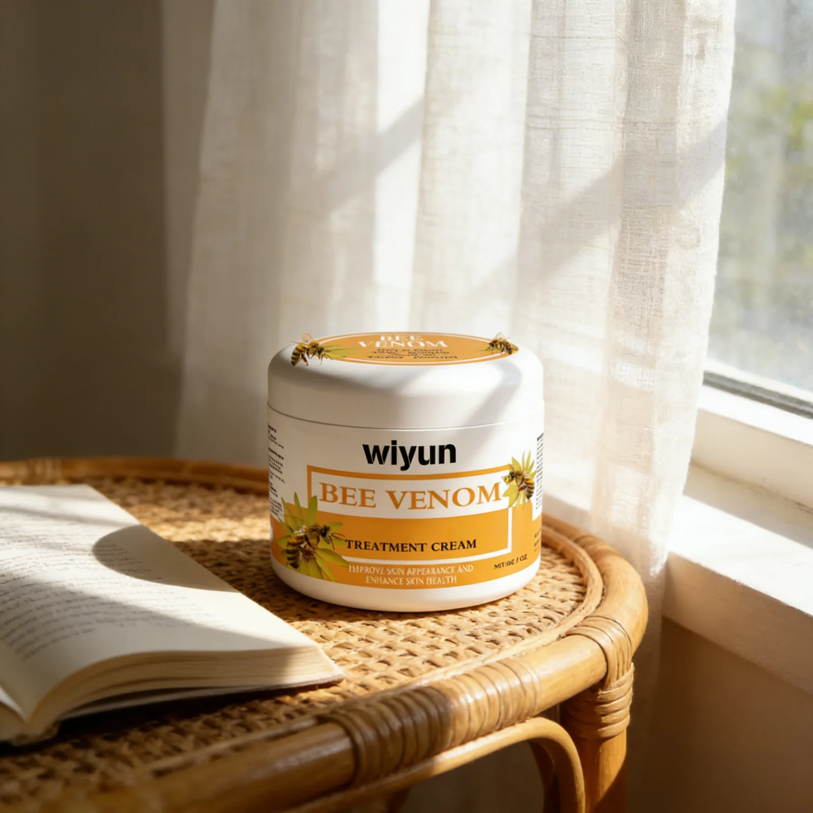 Wiyun Bee Venoms Repair Cream for Skin Itching Relief Improve Dryness Soothing Bee Venom Skin Treatment Cream Moisturizer 30g
Wiyun Bee Venoms Repair Cream for Skin Itching Relief Improve Dryness Soothing Bee Venom Skin Treatment Cream Moisturizer 30g
