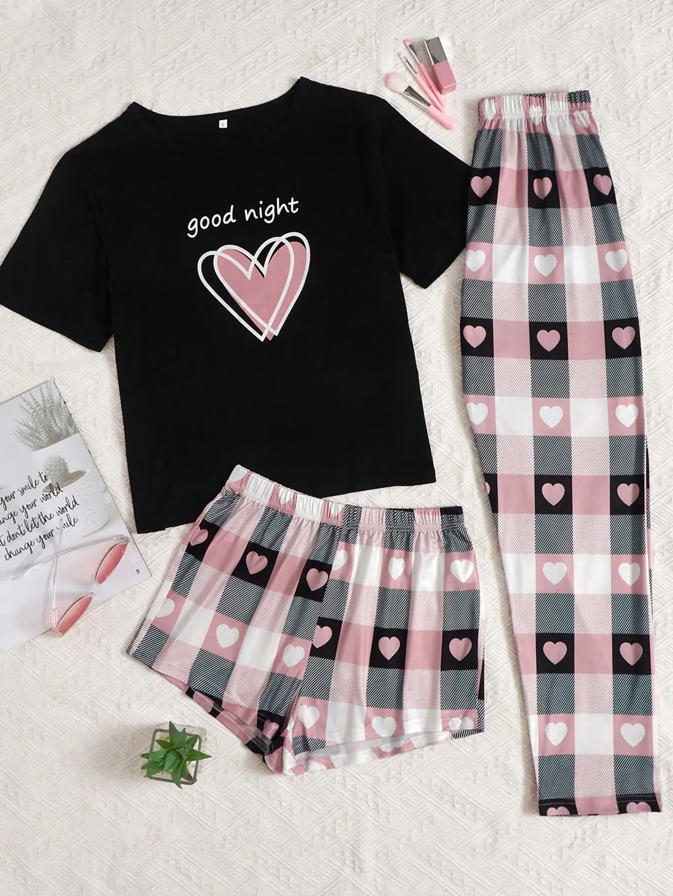 Black Graphic Tee with Heart Print + Pink Plaid Shorts & Pants Pajama Set
Black Graphic Tee with Heart Print + Pink Plaid Shorts & Pants Pajama Set