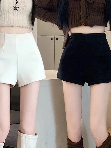 Retro Simple Slimming Woolen Shorts for Women Autumn Winter Commute Style Slimming Hot Pants High Waist Straight Leg Cas...
Retro Simple Slimming Woolen Shorts for Women Autumn Winter Commute Style Slimming Hot Pants High Waist Straight Leg Cas...