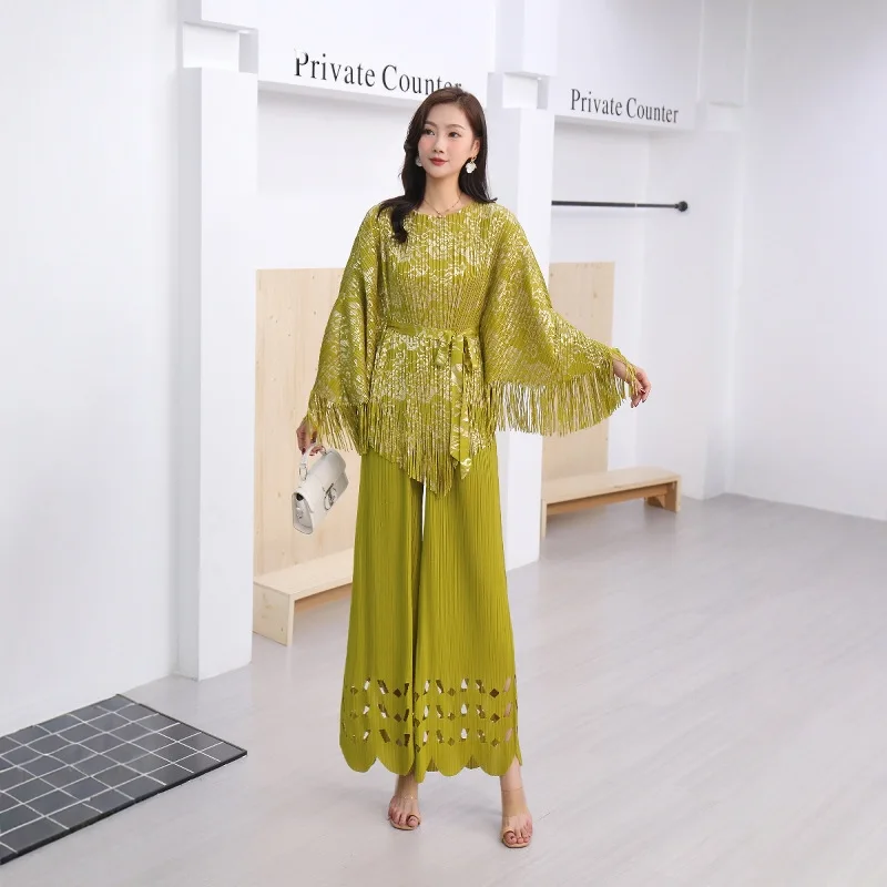 Directly From The Manufacturer Miyake Fringed Top Casual Hollow Straight Pants Pleated Loose Two-piece Set 2025 Summer New Women
Directly From The Manufacturer Miyake Fringed Top Casual Hollow Straight Pants Pleated Loose Two-piece Set 2025 Summer New Women