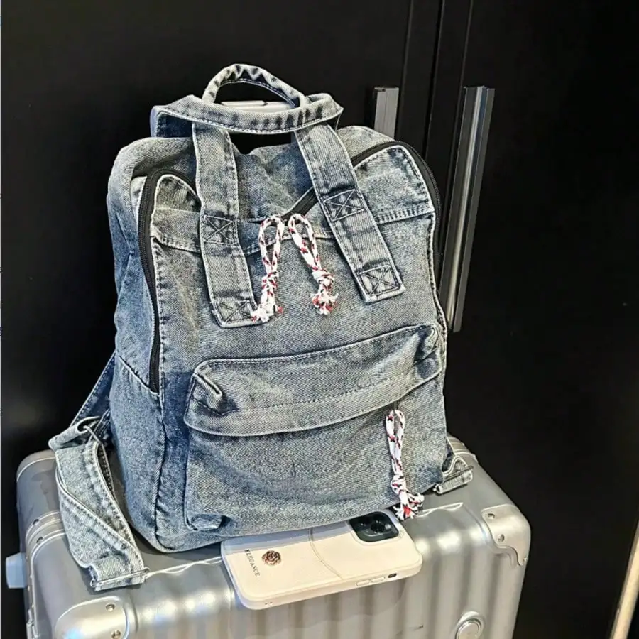 Vintage Textured Denim Backpack, Large Capacity, Western Style Handbag For Women, Casual Bookbag For Teens And Students, Suitable For Carrying Books, Shopping, School Supplies, Essential For Women, Girls And Students
Vintage Textured Denim Backpack, Large Capacity, Western Style Handbag For Women, Casual Bookbag For Teens And Students, Suitable For Carrying Books, Shopping, School Supplies, Essential For Women, Girls And Students