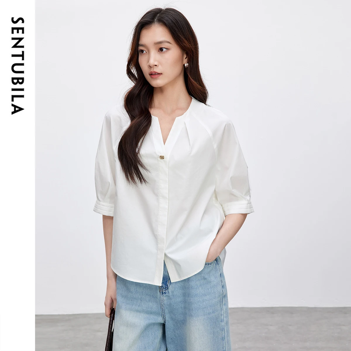 SENTUBILA Women's Elegant Blouses 2025 Spring Summer Commute V Neck Half Sleeve Chic Button Casual Shirts & Blouses 152C59052
SENTUBILA Women's Elegant Blouses 2025 Spring Summer Commute V Neck Half Sleeve Chic Button Casual Shirts & Blouses 152C59052