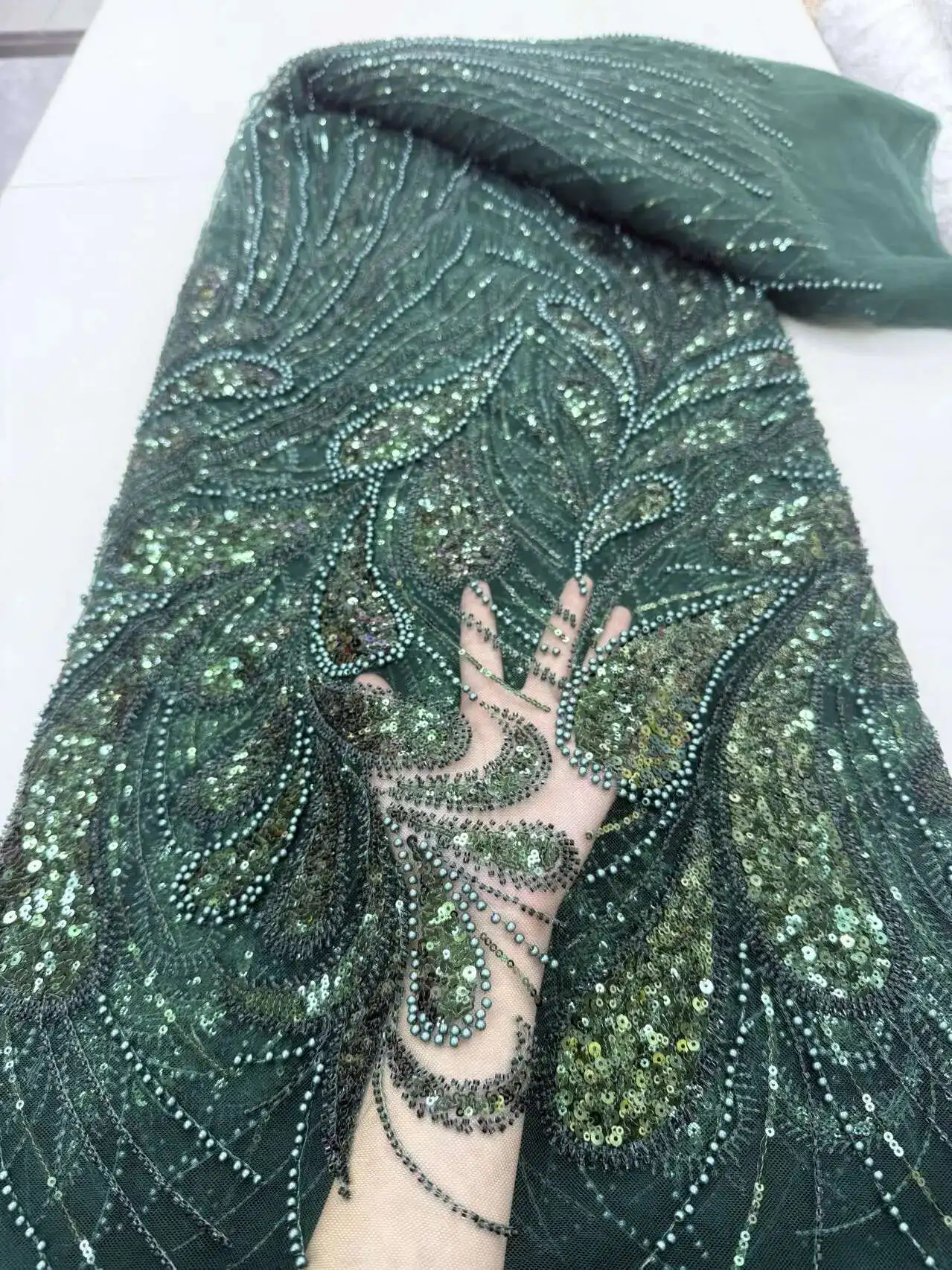 5yards Latest African Sequins Beads Lace Fabric 2025 High Quality Lace Material French Nigerian Lace Fabrics For Women Party
5yards Latest African Sequins Beads Lace Fabric 2025 High Quality Lace Material French Nigerian Lace Fabrics For Women Party