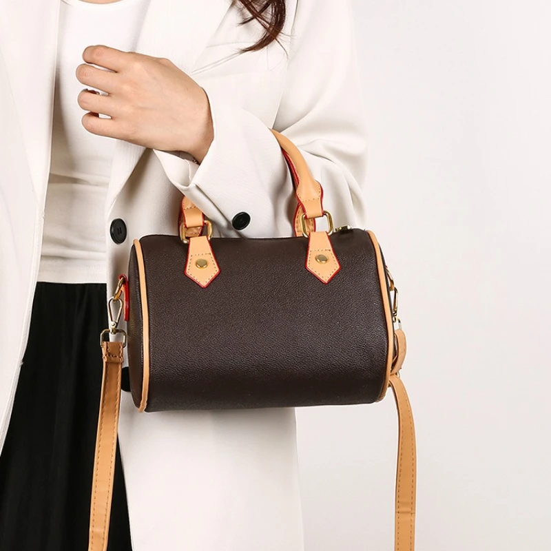 Роскошная женская сумка через плечо из искусственной кожи - сумка Boston с подушкой, регулируемая сумка через плечо/ручная/подмышка, просторный многосторонний кошелек
Роскошная женская сумка через плечо из искусственной кожи - сумка Boston с подушкой, регулируемая сумка через плечо/ручная/подмышка, просторный многосторонний кошелек