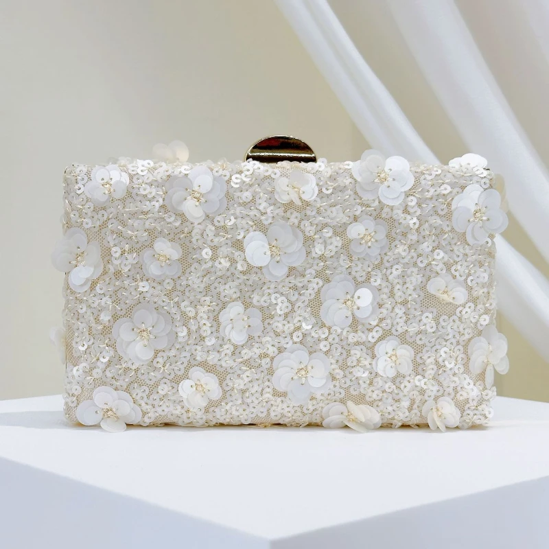 Creamy White Flower Dinner Bag Ladies Fashion Versatile Clutch Bag Sequins Light Luxury Dress Wedding Small Square Evening Bag
Creamy White Flower Dinner Bag Ladies Fashion Versatile Clutch Bag Sequins Light Luxury Dress Wedding Small Square Evening Bag