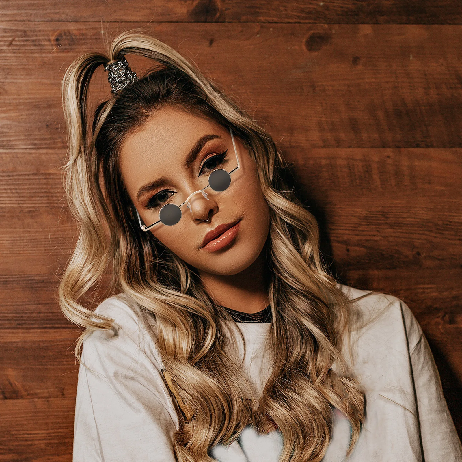 Retro Sunglasses Vintage Circle Frame Lightweight Durable Fashion Beach Eyewear Party Glasses Stylish For Men Women Summer
Retro Sunglasses Vintage Circle Frame Lightweight Durable Fashion Beach Eyewear Party Glasses Stylish For Men Women Summer