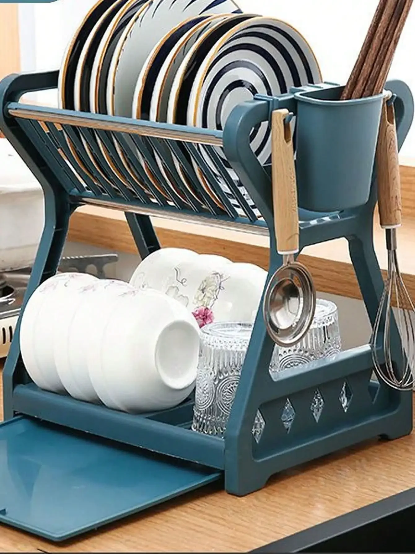Kitchen dish storage rack Drain bowl tray foldable kitchen storage bowl Plate dish drain rack
Kitchen dish storage rack Drain bowl tray foldable kitchen storage bowl Plate dish drain rack