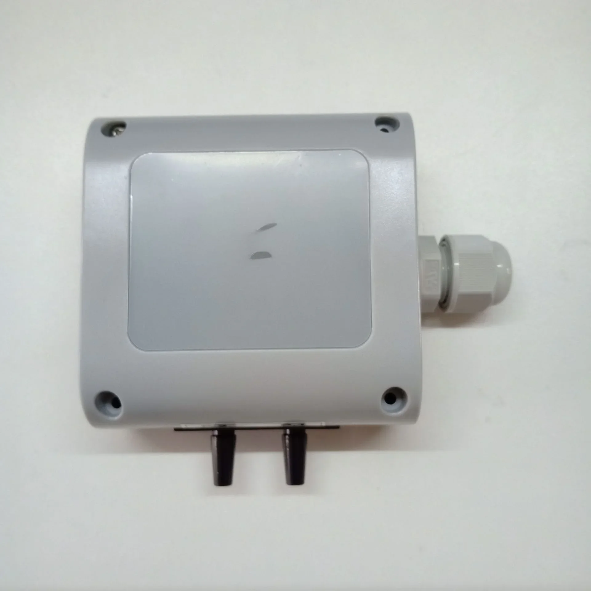 Differential pressure sensor PMD330-301-N1 current and voltage, electrical connector display optional RS485
Differential pressure sensor PMD330-301-N1 current and voltage, electrical connector display optional RS485