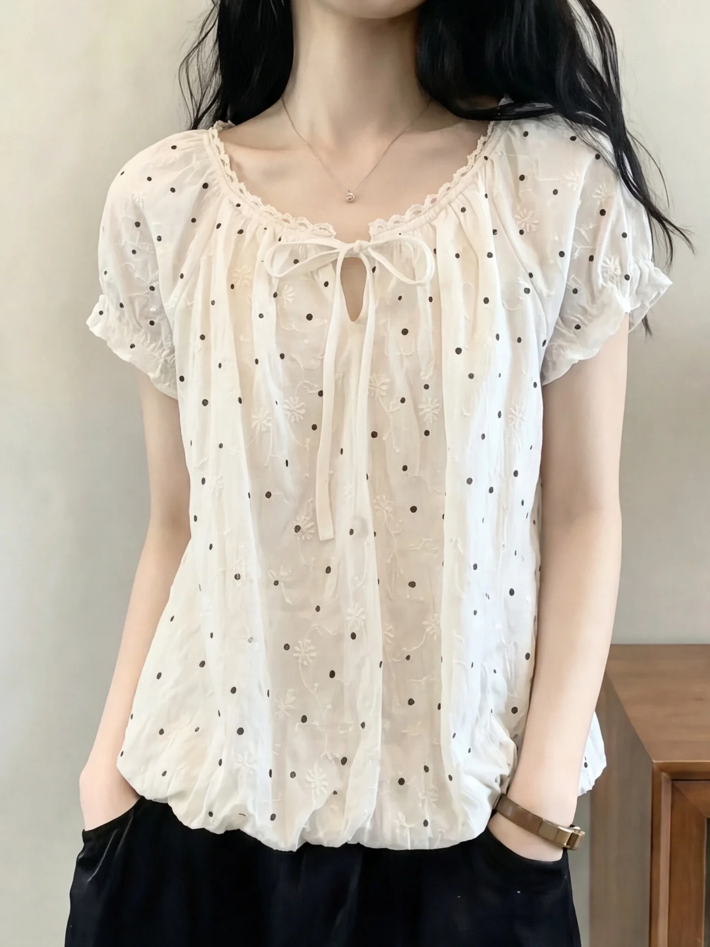 Sweet Embroidered Knot Short Sleeve round Neck Shirt Women's Summer Design Sensation Anti-Aging Top Floral Print
Sweet Embroidered Knot Short Sleeve round Neck Shirt Women's Summer Design Sensation Anti-Aging Top Floral Print
