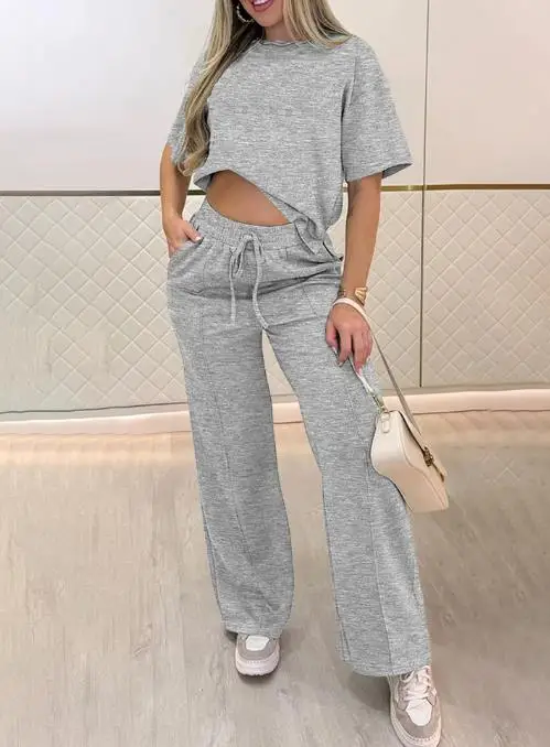 Women's Sports Suit Solid Color Casual Round Neck Loose Short Sleeved T-Shirt and High Waisted Lace Up Straight Leg Pants Set
Women's Sports Suit Solid Color Casual Round Neck Loose Short Sleeved T-Shirt and High Waisted Lace Up Straight Leg Pants Set