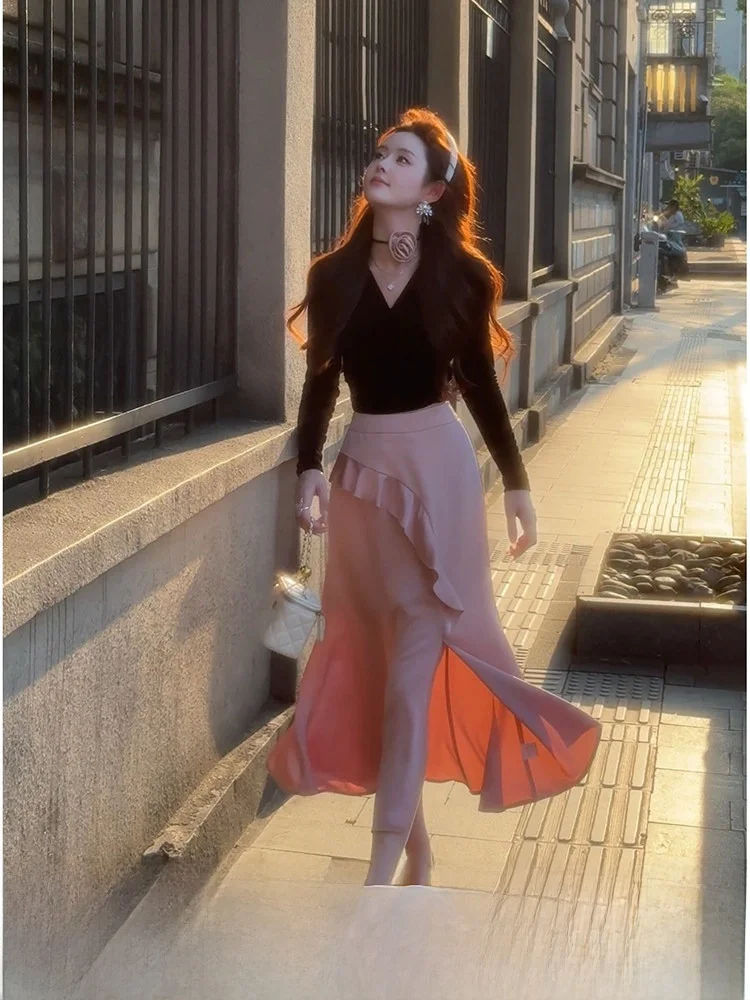 Chic Velvet Tie Waist Top And Half Skirt Set Two Piece Suit Monet Garden Collection Spring 2026 Fashionable Women's Ensemble
Chic Velvet Tie Waist Top And Half Skirt Set Two Piece Suit Monet Garden Collection Spring 2026 Fashionable Women's Ensemble