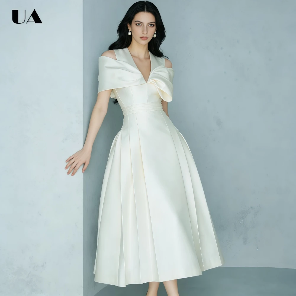 Fashionable Satin A-line Deep V-neck Midi Prom Dress, Elegant Off-the-shoulder Long Dresses for Women, Classic Solid Party Dress
Fashionable Satin A-line Deep V-neck Midi Prom Dress, Elegant Off-the-shoulder Long Dresses for Women, Classic Solid Party Dress