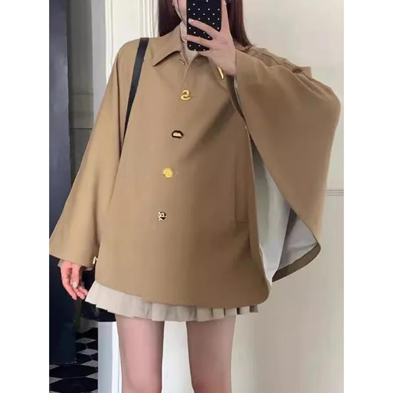 Elegant British Style Solid Color Top 2025 New Arrival Metal Design Single Breasted Lapel Cape Style Jacket Outwear For Women
Elegant British Style Solid Color Top 2025 New Arrival Metal Design Single Breasted Lapel Cape Style Jacket Outwear For Women
