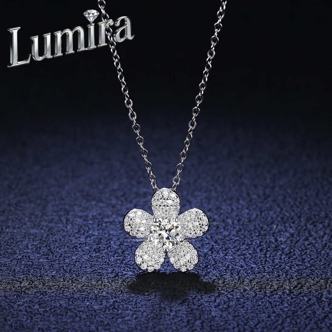 Lumira Platinum PT950 Exquisite Design 0.5 Carat Moissanite Necklace for Women Fashionable Camellia Pendant Collarbone Chain
Lumira Platinum PT950 Exquisite Design 0.5 Carat Moissanite Necklace for Women Fashionable Camellia Pendant Collarbone Chain