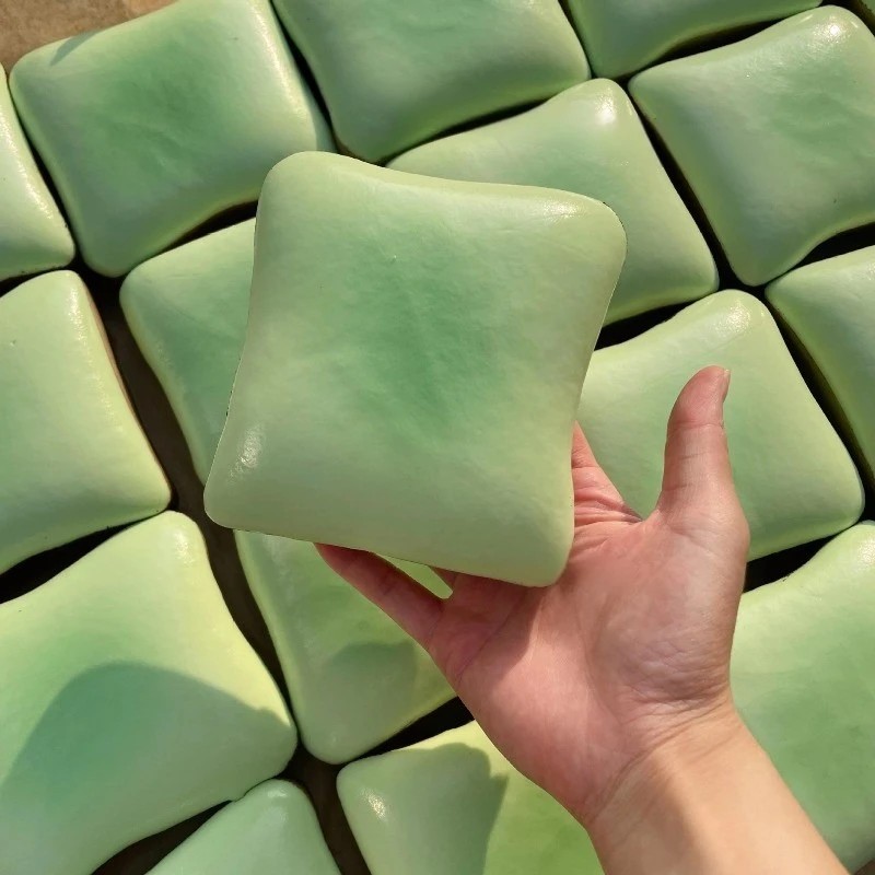 Novelty Soft Simulated Food Squeeze Release Tool Jasmine Toast Bread Squeeze Squishy DIY Decompression Slow Rebound Wet Soft
Novelty Soft Simulated Food Squeeze Release Tool Jasmine Toast Bread Squeeze Squishy DIY Decompression Slow Rebound Wet Soft