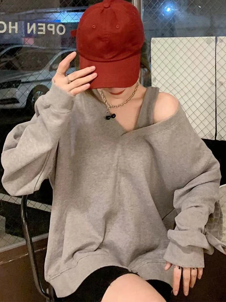 Off-shoulder T-shirts Women Korean Style Sexy V-neck Halter Vest Long Sleeve Tops Female Autumn Loose Casual All-match Tees Lady
Off-shoulder T-shirts Women Korean Style Sexy V-neck Halter Vest Long Sleeve Tops Female Autumn Loose Casual All-match Tees Lady