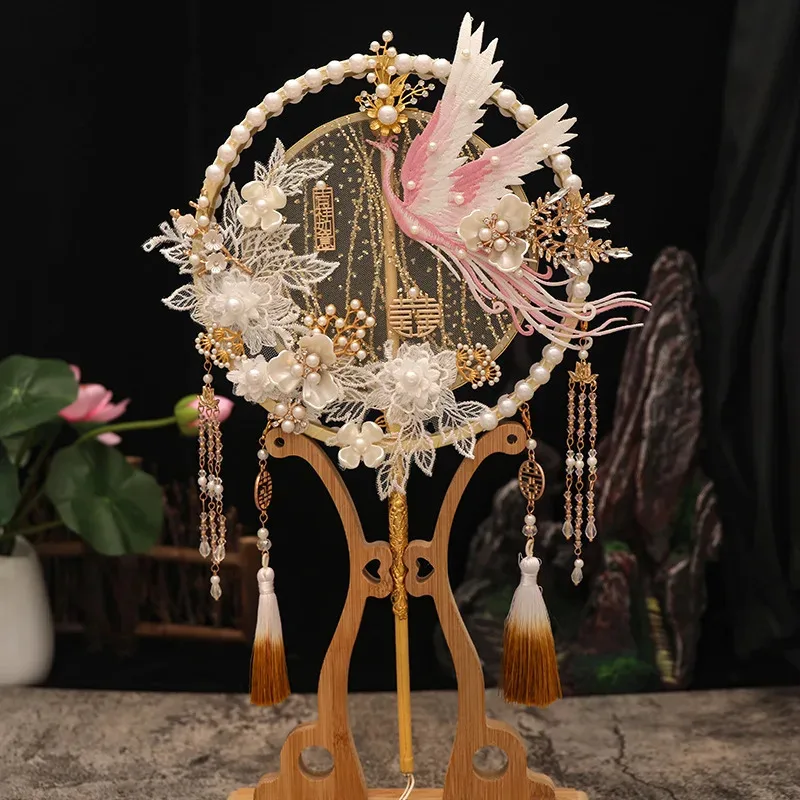 Wedding Bridal Hand-held Group Fan, Antique Hanfu Clothing, Photography Props, Performance Dance Party Decoration Fan
Wedding Bridal Hand-held Group Fan, Antique Hanfu Clothing, Photography Props, Performance Dance Party Decoration Fan