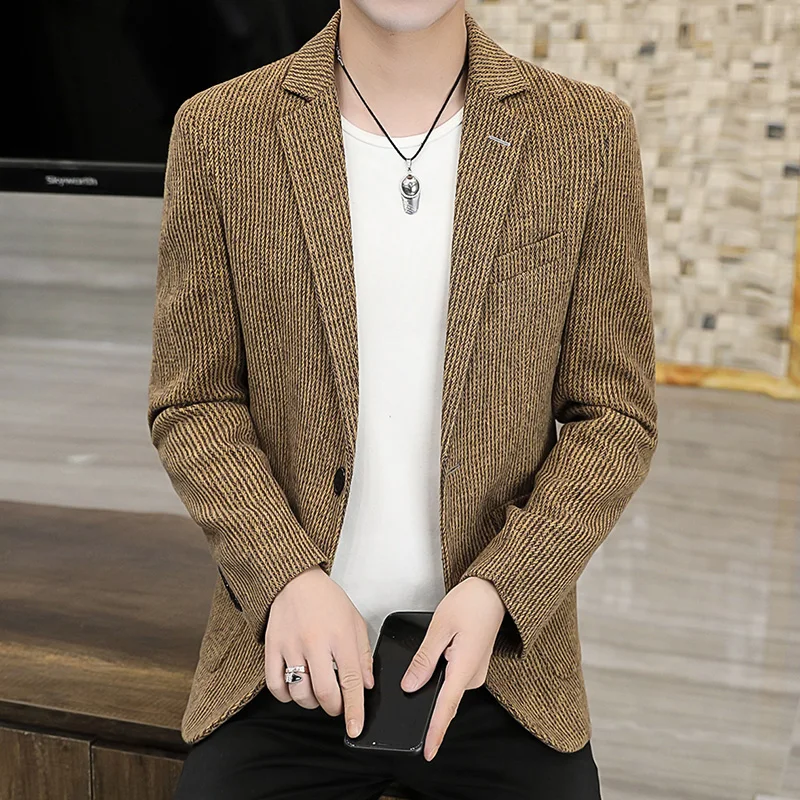 2024 New checkered loose fashion handsome trend business boutique suit men's casual slim small suit dress single west jacket
2024 New checkered loose fashion handsome trend business boutique suit men's casual slim small suit dress single west jacket