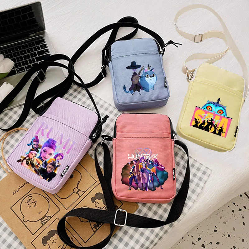 KPop Demon Hunters Shoulder Bags Boys Girls Kawaii Anime Print Crossbody Bag Large Capacity Phone Bag Storage Bags Cute Handbag
KPop Demon Hunters Shoulder Bags Boys Girls Kawaii Anime Print Crossbody Bag Large Capacity Phone Bag Storage Bags Cute Handbag
