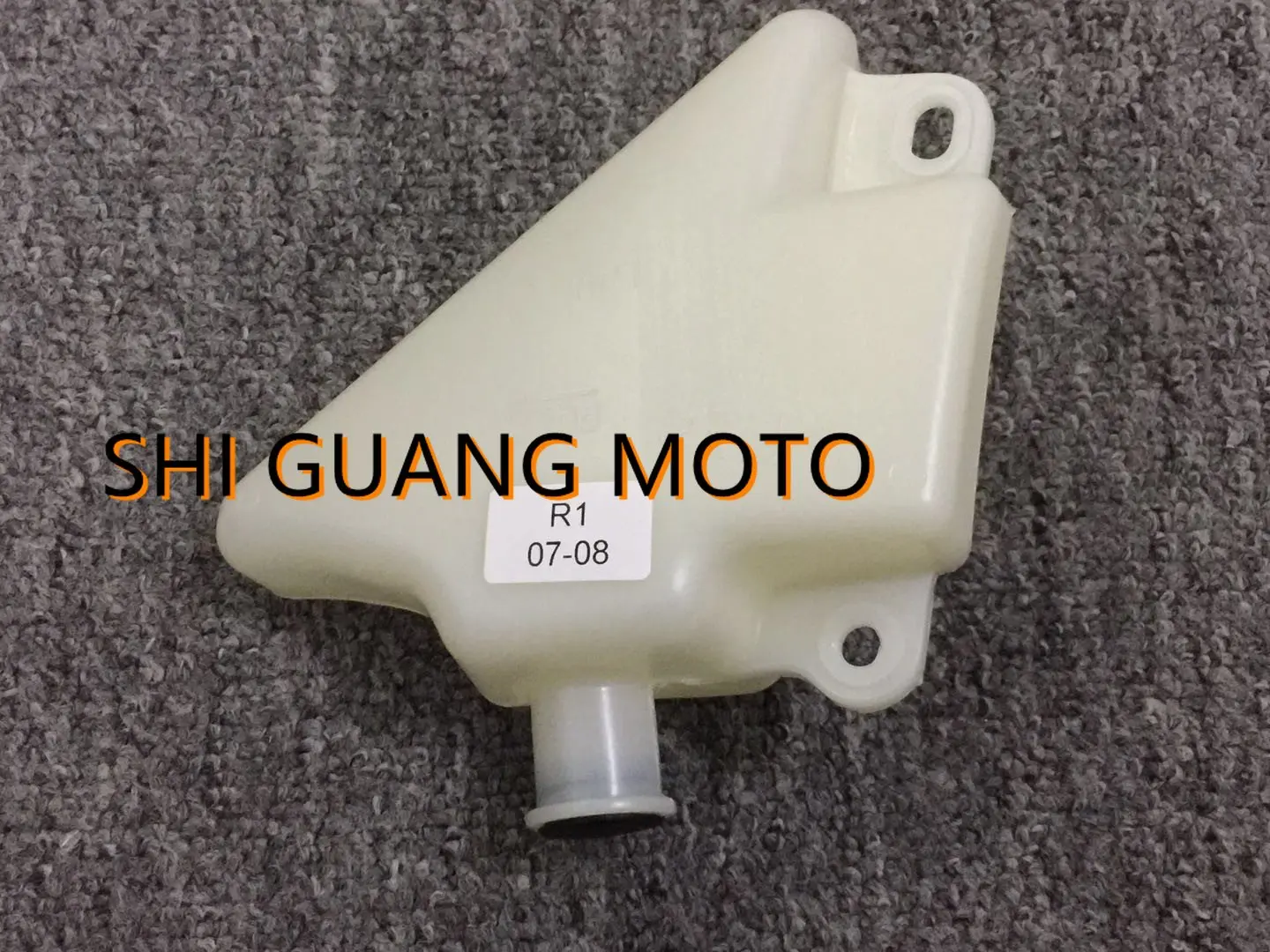 Motorcycle Coolant Reservoir Radiator Overflow Bottle Tank Fit For YAMAHA R1 2007-2008
Motorcycle Coolant Reservoir Radiator Overflow Bottle Tank Fit For YAMAHA R1 2007-2008