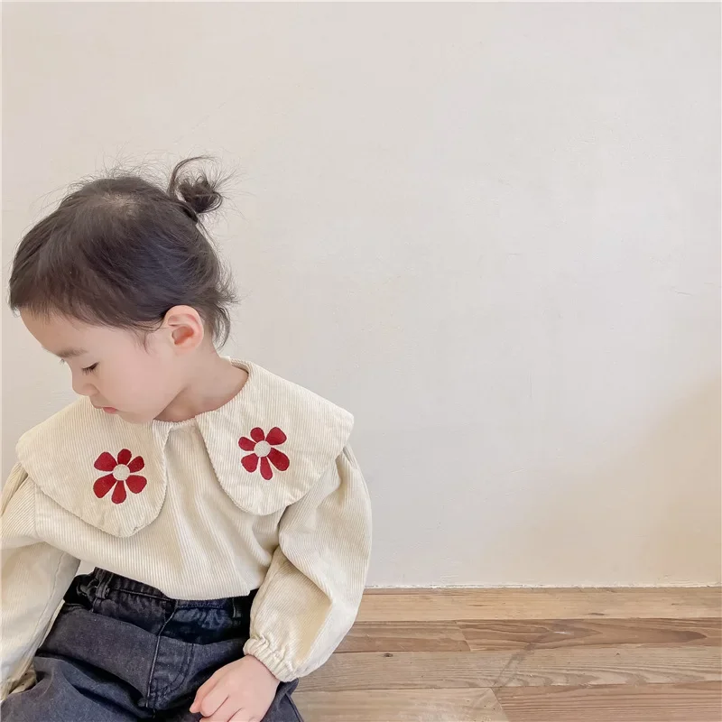 2024 Spring Girls thick cute floral embroidery collar blouses Kids corduroy casual Top clothes
2024 Spring Girls thick cute floral embroidery collar blouses Kids corduroy casual Top clothes