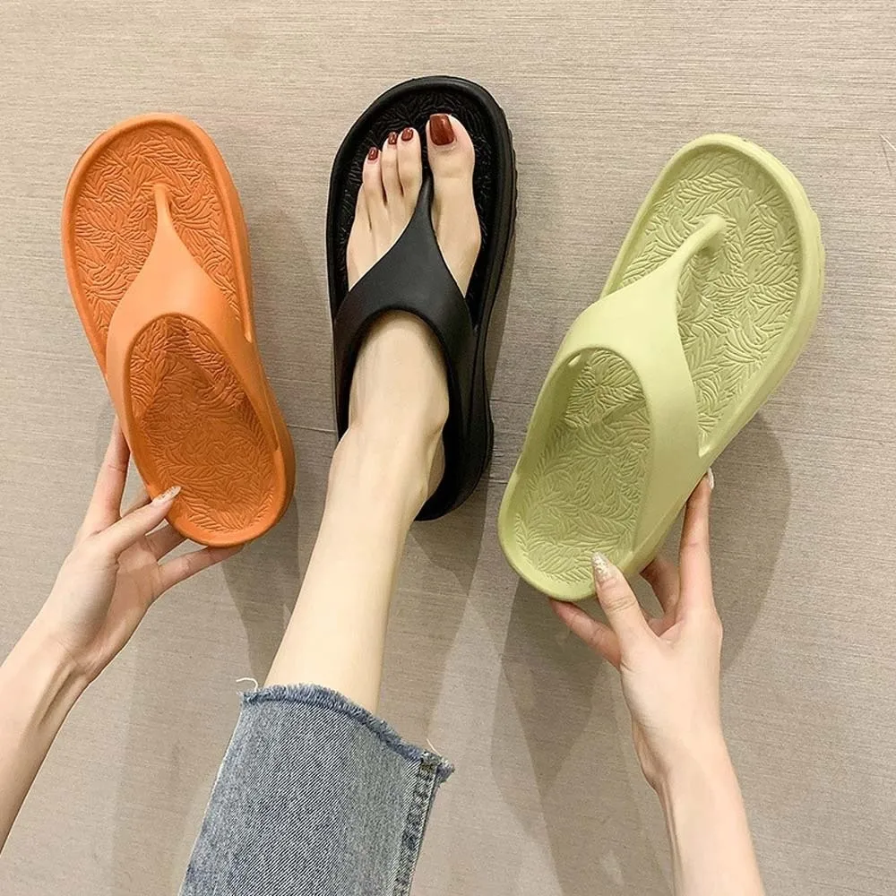 Creative Soft Sole Non-slip Flip Flops Thickened Solid Color EVA Slippers Resilience Stylish Outdoor Flip Flops Pool
Creative Soft Sole Non-slip Flip Flops Thickened Solid Color EVA Slippers Resilience Stylish Outdoor Flip Flops Pool