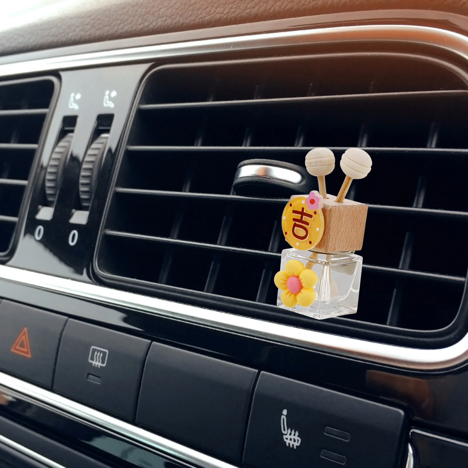 3Pcs Mini Car Diffuser Bottle Essential Oil Vent Clip Refillable Air Freshener for Auto Fragrance Dispenser Compact Interior
3Pcs Mini Car Diffuser Bottle Essential Oil Vent Clip Refillable Air Freshener for Auto Fragrance Dispenser Compact Interior