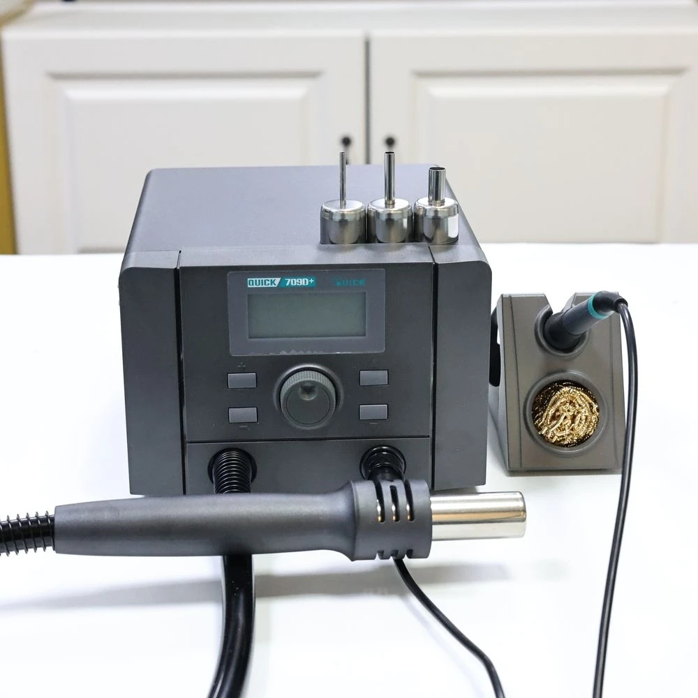 Soldering iron welding table QUICk 709D+ 2-in-1 high-power hot air gun disassembly welding table
Soldering iron welding table QUICk 709D+ 2-in-1 high-power hot air gun disassembly welding table