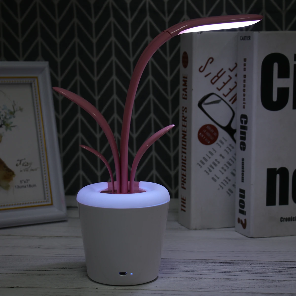 Eye Protection LED Desk Lamp Dimmable Touch Control USB Table Light Reading Lamps Home Office School Lighting Uniform Brightness 
Eye Protection LED Desk Lamp Dimmable Touch Control USB Table Light Reading Lamps Home Office School Lighting Uniform Brightness