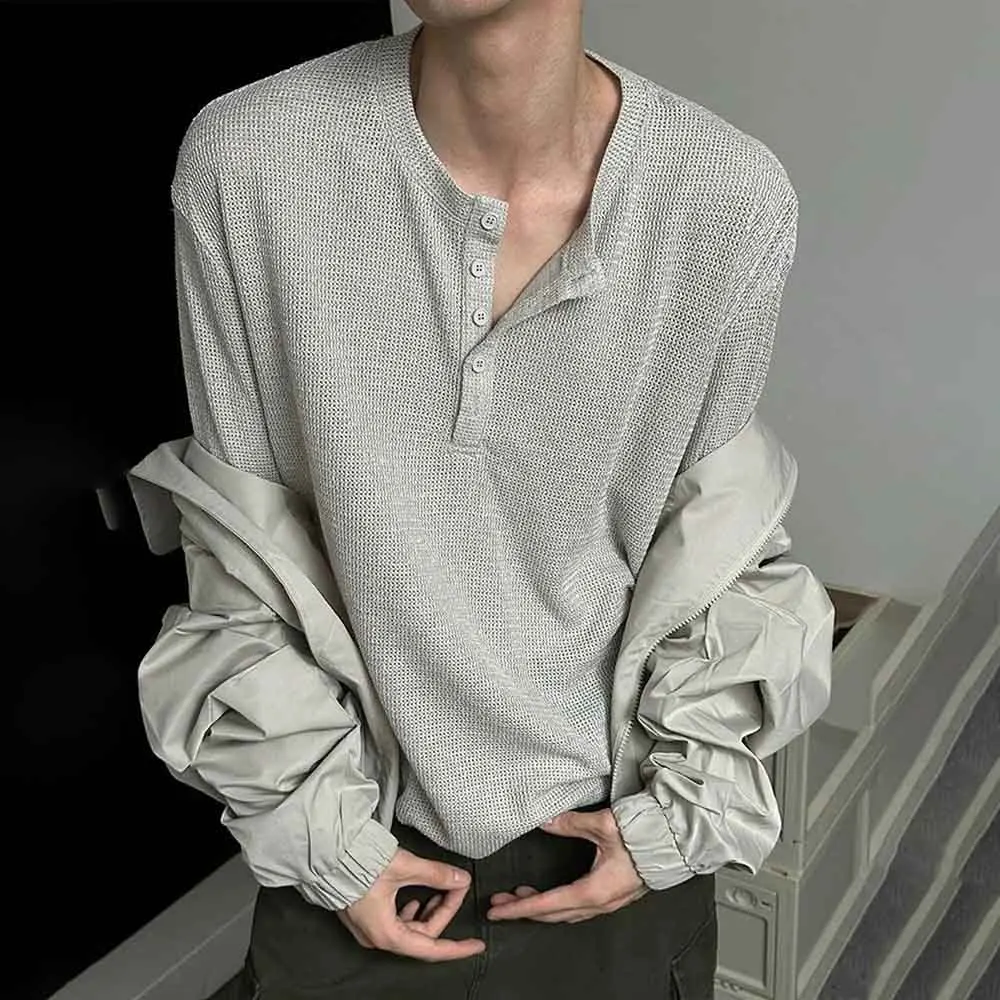 2025 Autumn New Male Solid Color Long Sleeve T-Shirt American Retro Fashion Trend Street Casual Loose Niche Breathable Men's Top
2025 Autumn New Male Solid Color Long Sleeve T-Shirt American Retro Fashion Trend Street Casual Loose Niche Breathable Men's Top