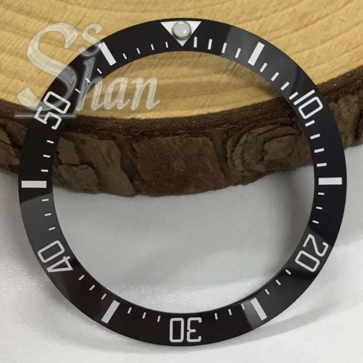 High quality ceramic GMT bezel 40mm * 31.2mm multi color bezel fit into a suitable 43mm men's case
High quality ceramic GMT bezel 40mm * 31.2mm multi color bezel fit into a suitable 43mm men's case